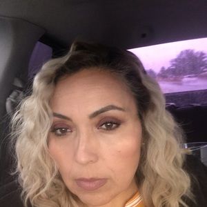 Meet your Posher, Angie